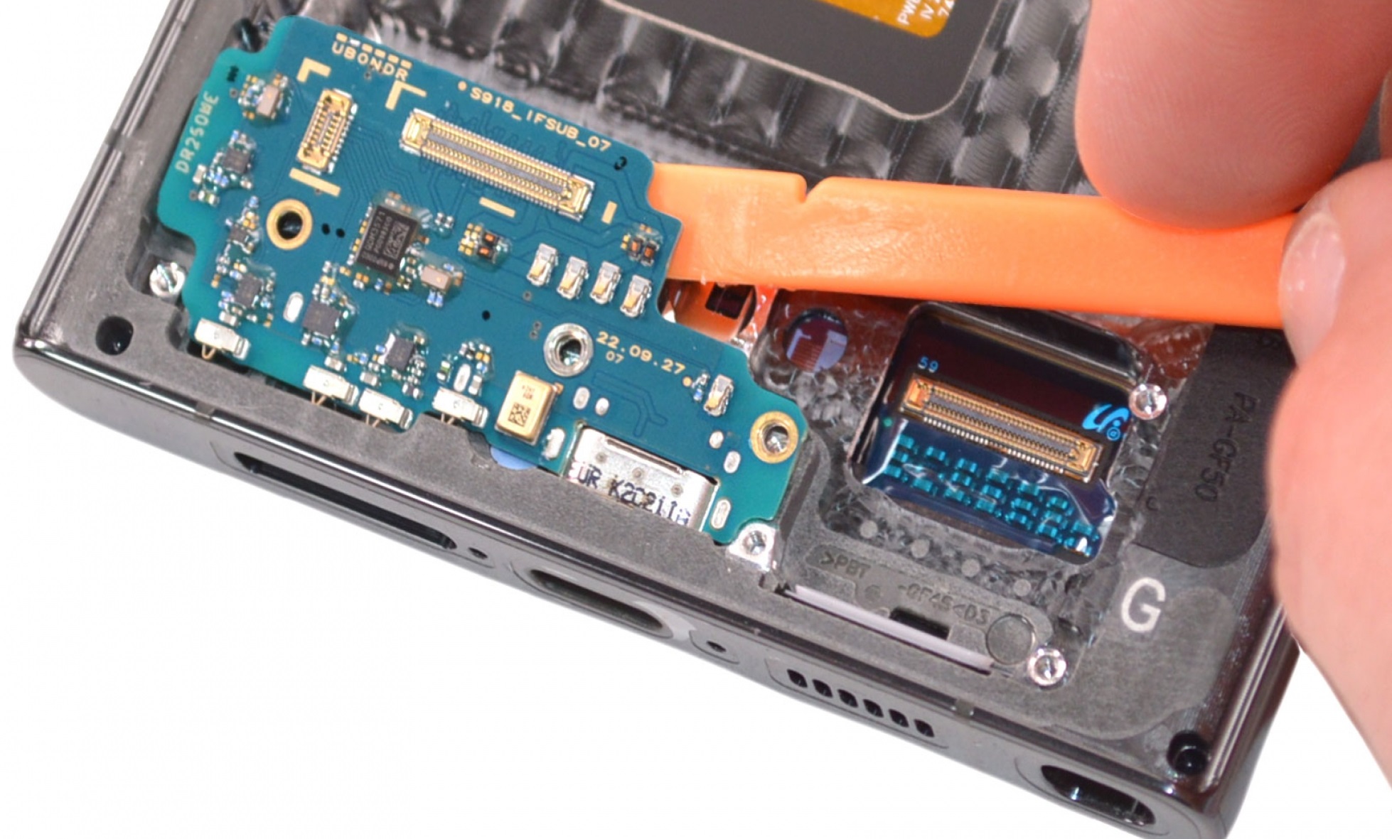 Samsung Galaxy S23 Ultra Töltőport csere  - Touch The World mobiltelefon szerviz